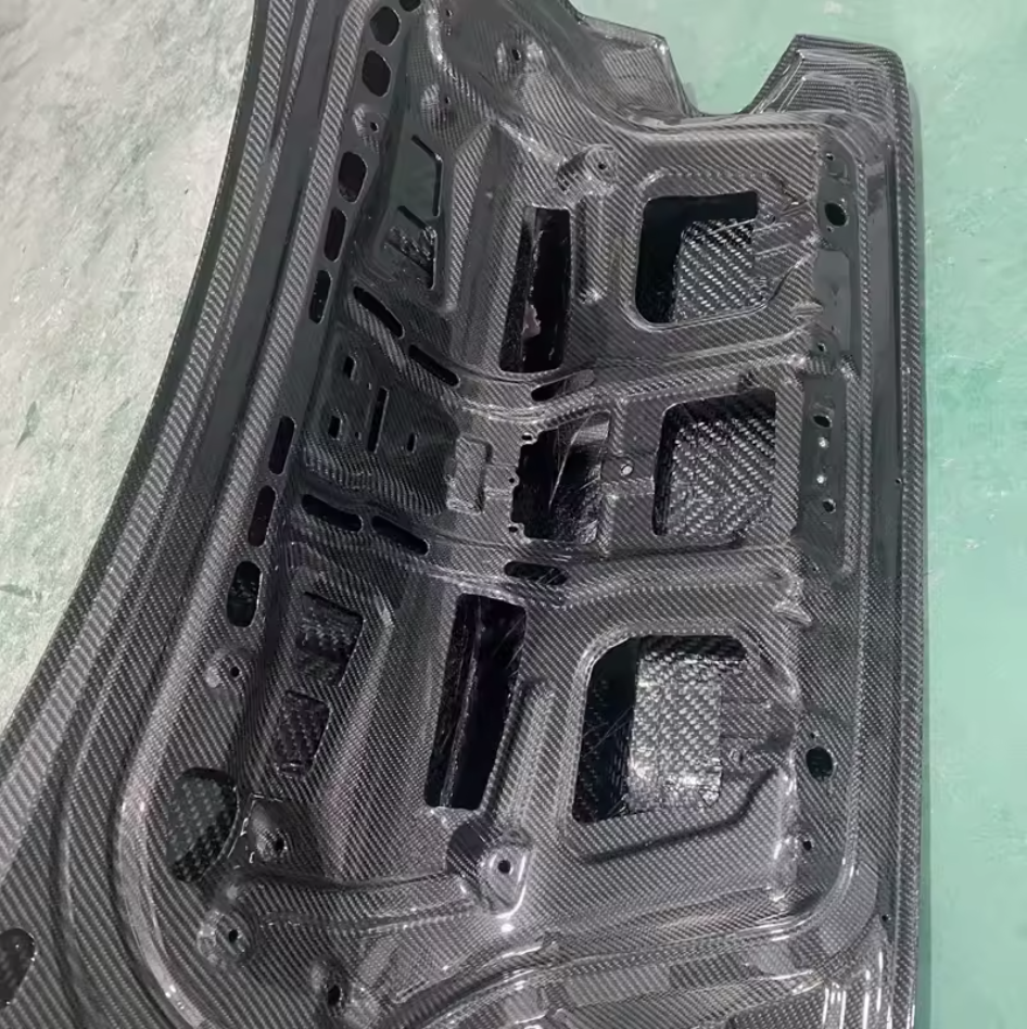 Dry Pre Preg Carbon Fibre CSL Style Boot for BMW (G20, G80 M3)